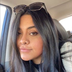 Meet your Posher, Elena